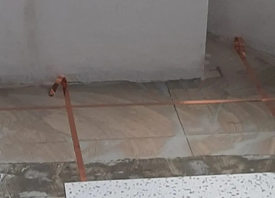Access floor installation Access floor installation for software company – Chem Coats