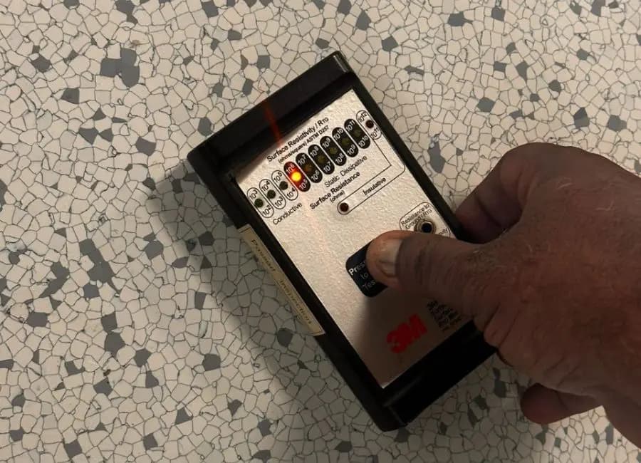 Access floor installation Access floor installation for software company – Chem Coats