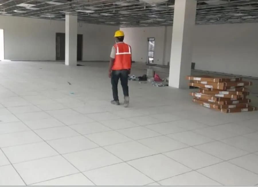 Access floor installation Access floor installation for software company – Chem Coats